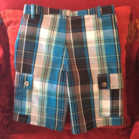 Calvin Klein Boys 2 piece Set - Picture 5 of 8